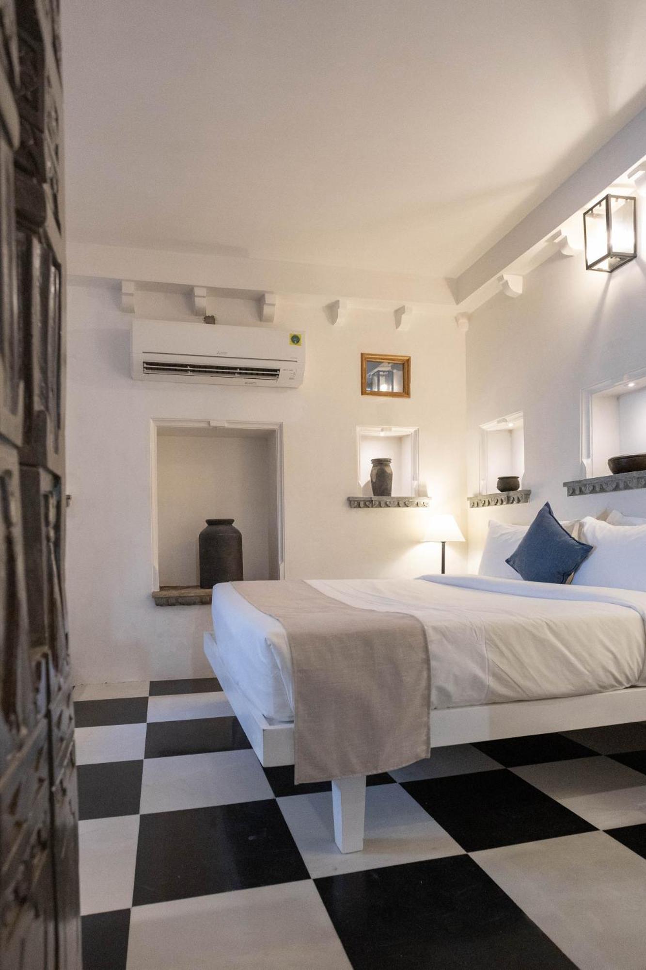 Madri Retreat - Heritage Boutique With Pool 4* Udaipur
